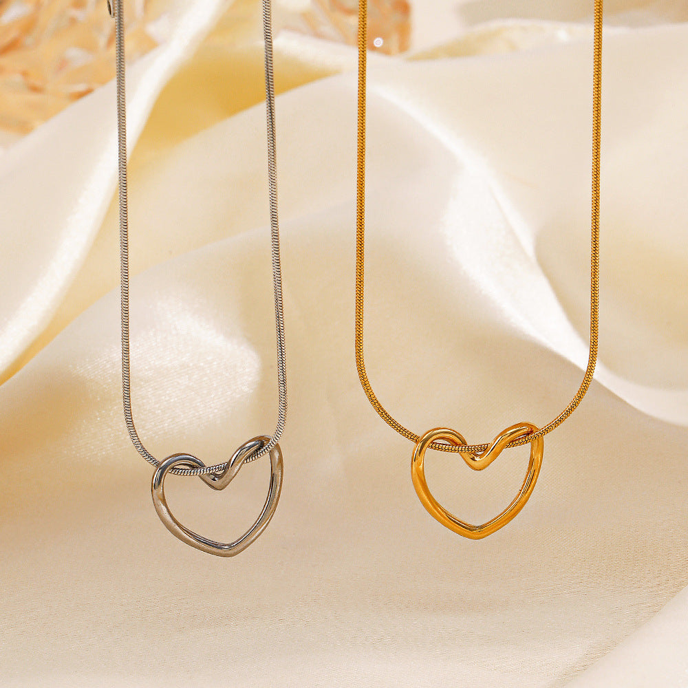 HOLLOW LOVE Necklace