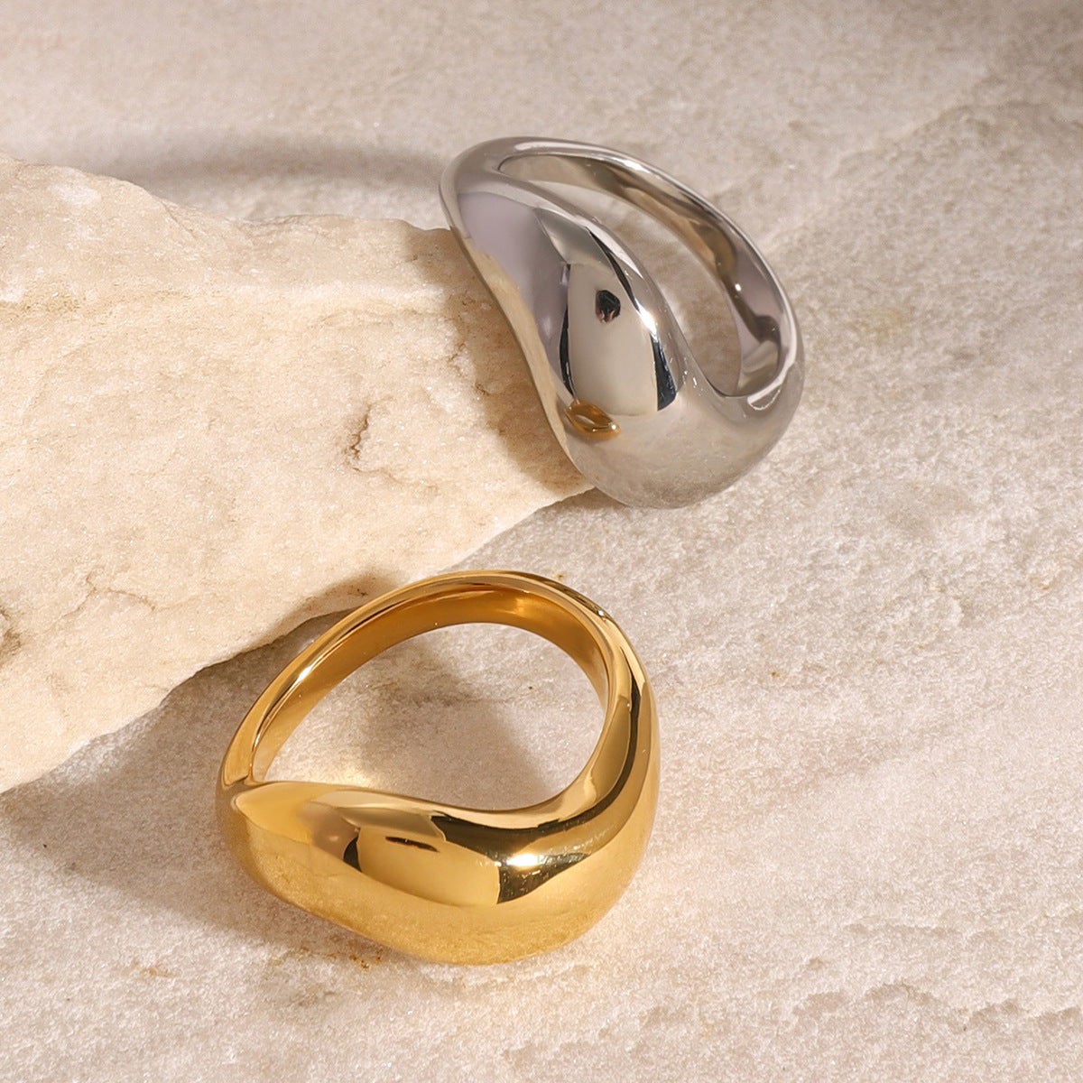 CLASSY Ring