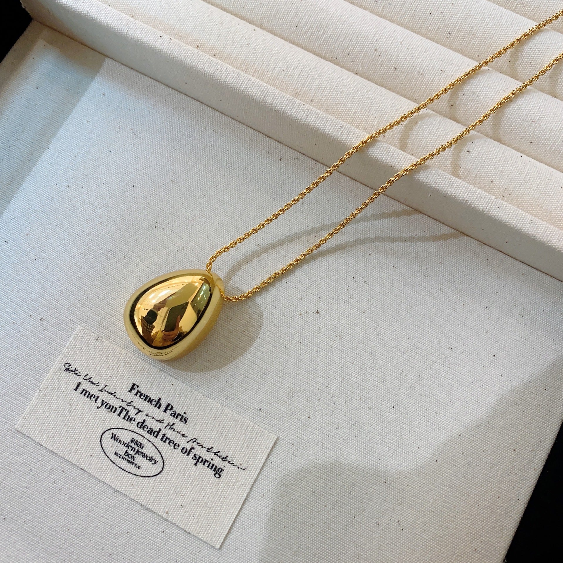 RETRO Necklace