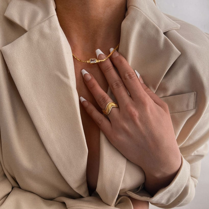 ELEGANCE Necklace