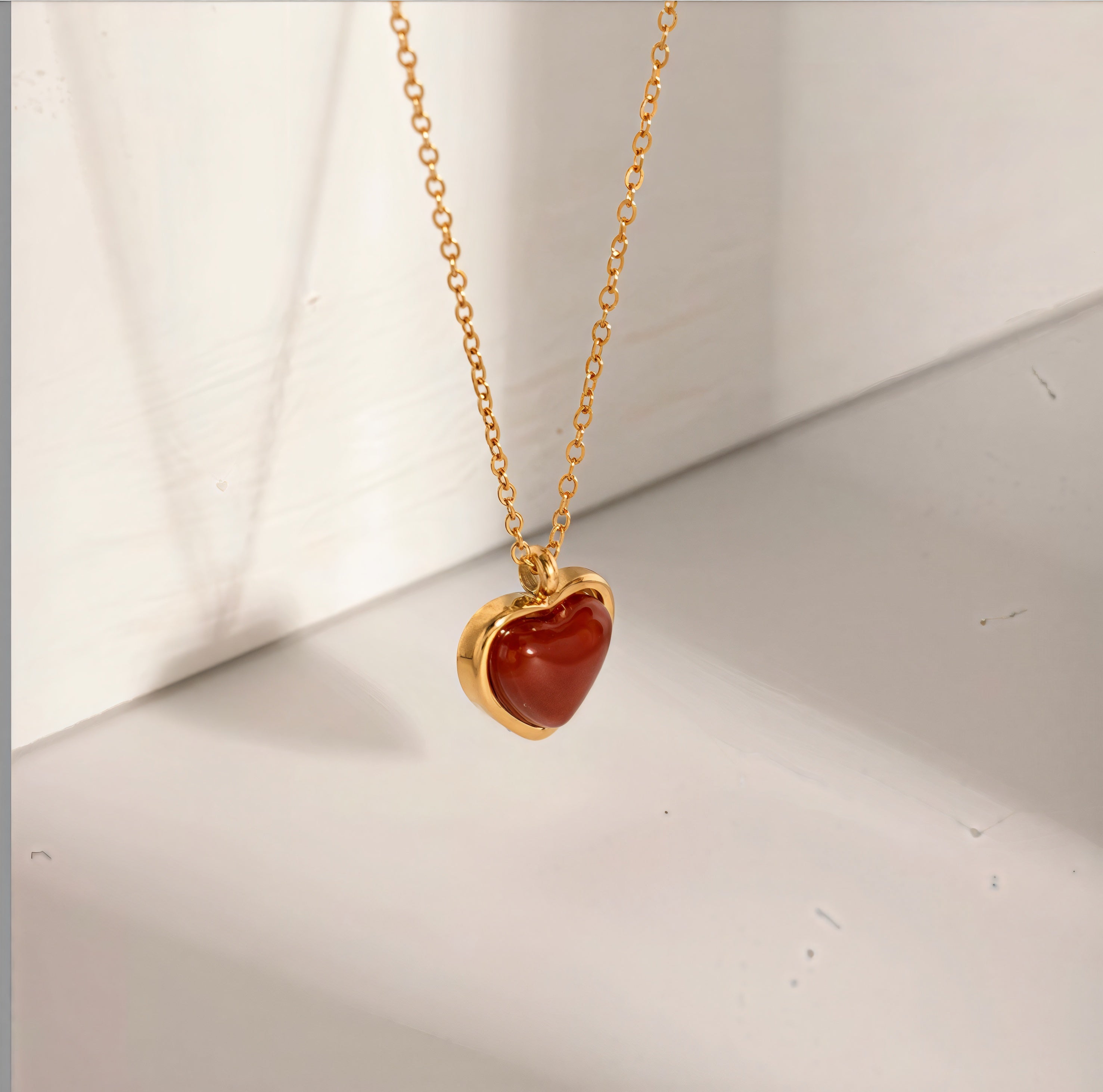 RED HEART Necklace