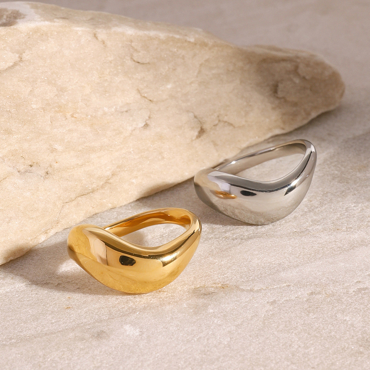CLASSY Ring