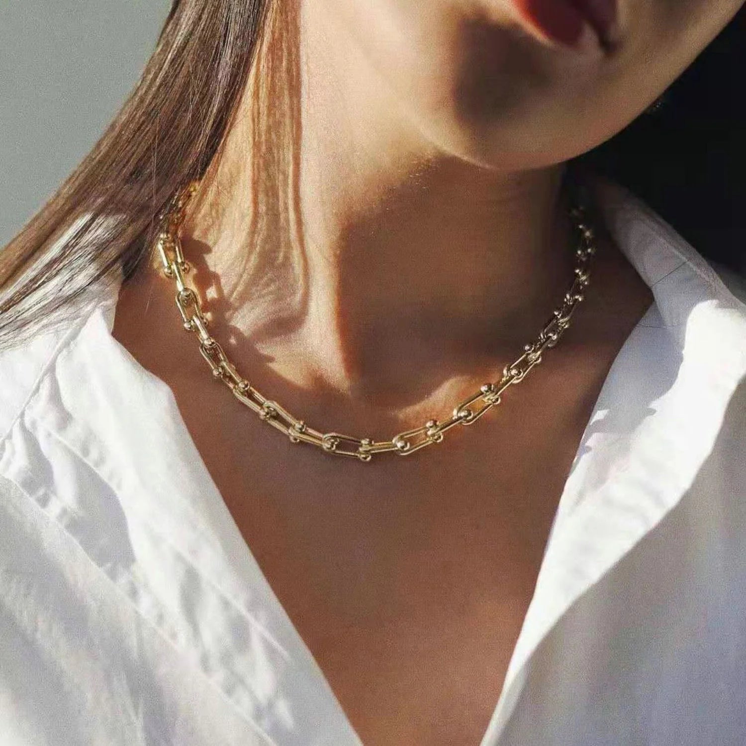 CLASSY Necklace