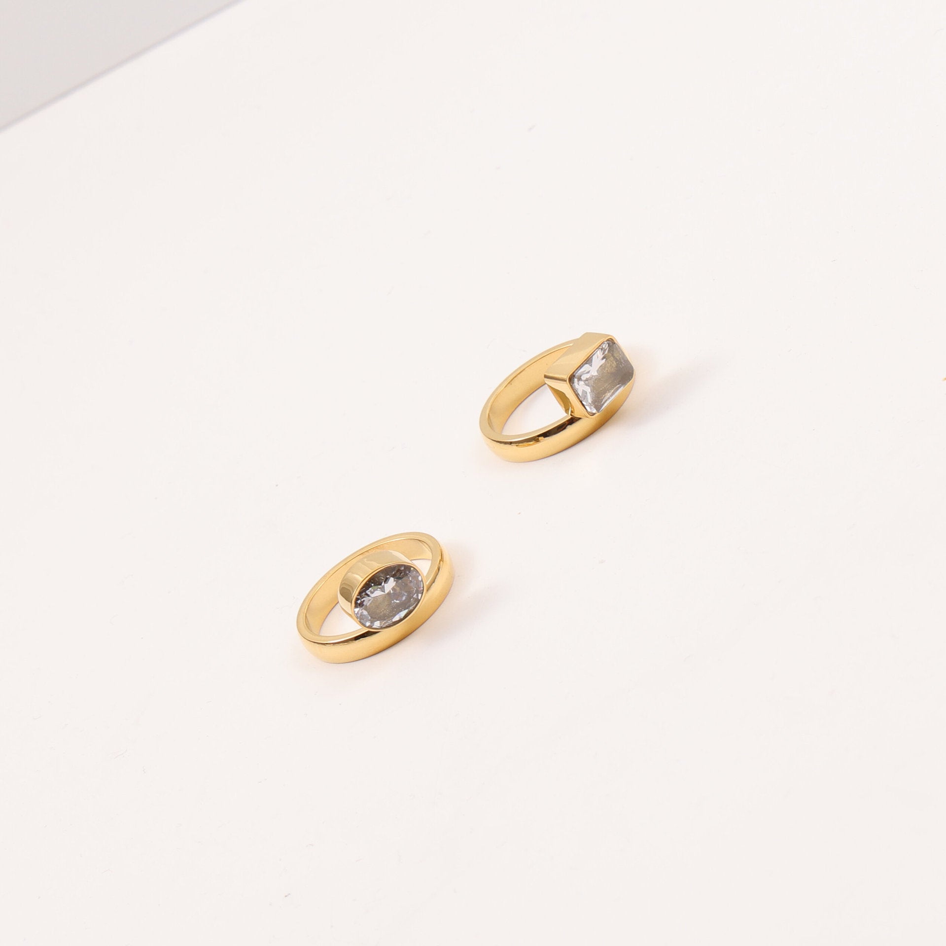 OVAL BRILLIANT or RECTANGULAR BRILLIANT Ring