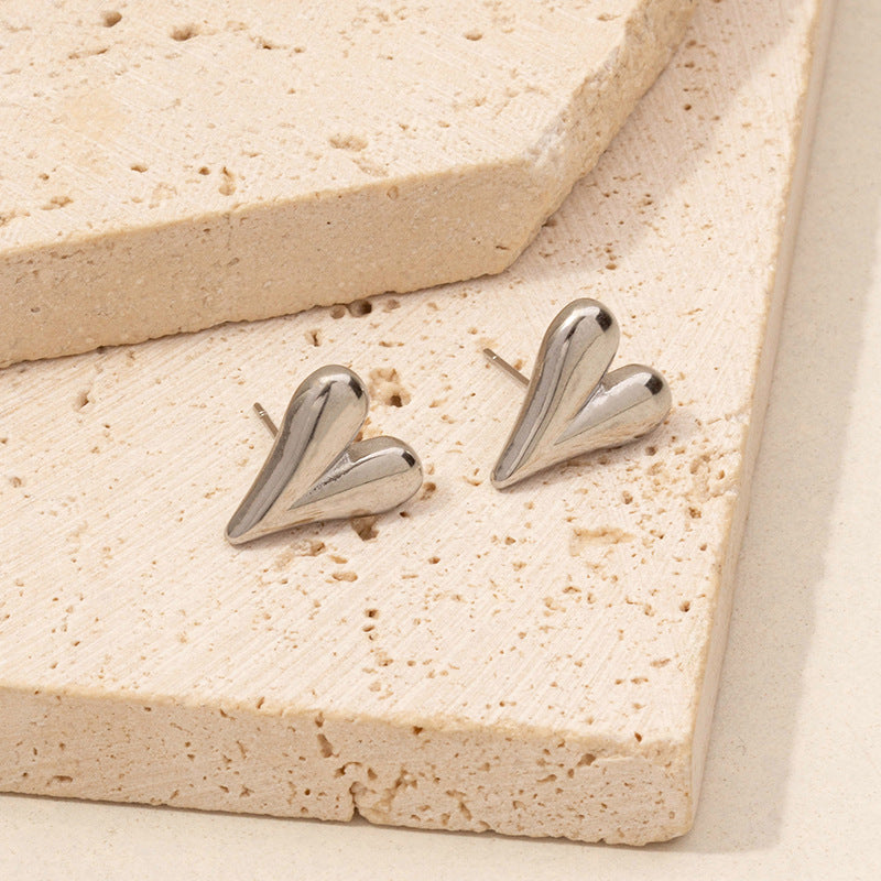 SMALL HEART Earrings