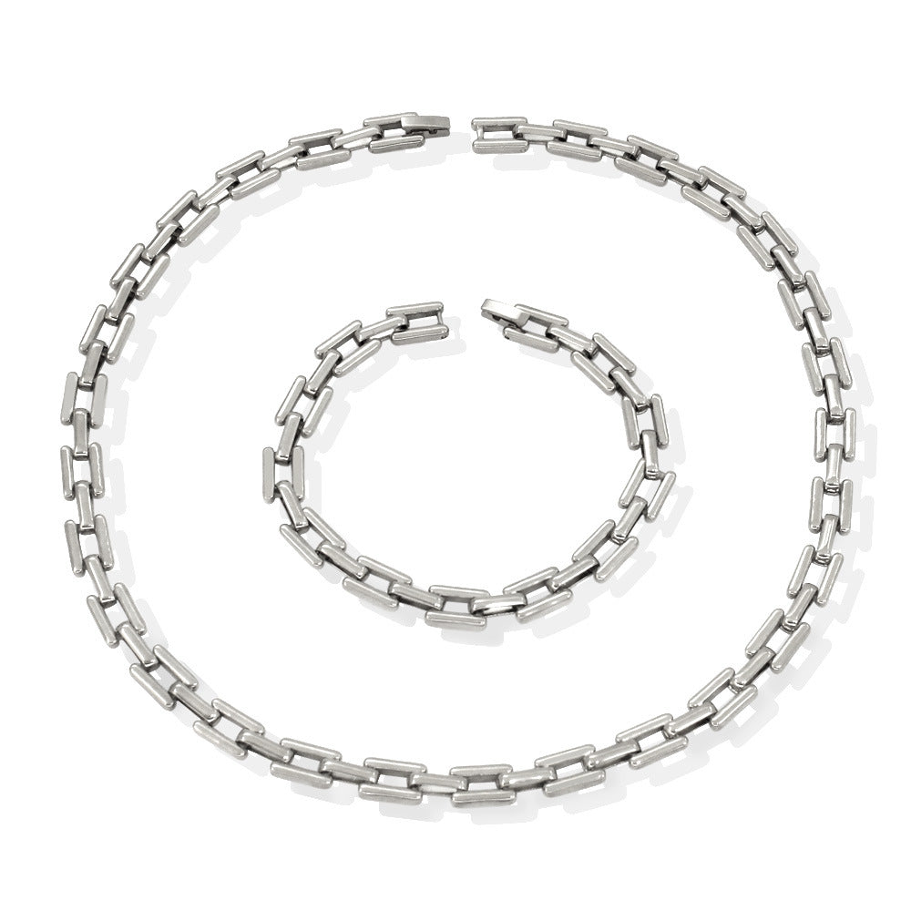 CLASSY ELEGANT Necklace