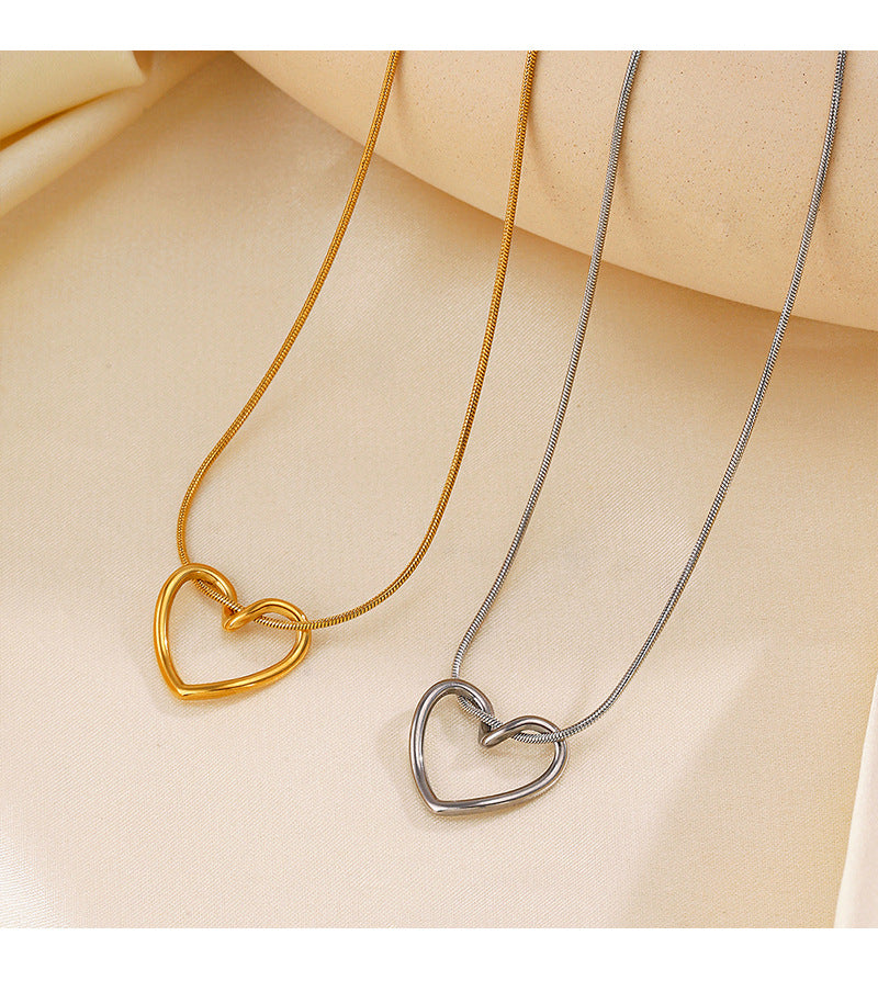 HOLLOW LOVE Necklace