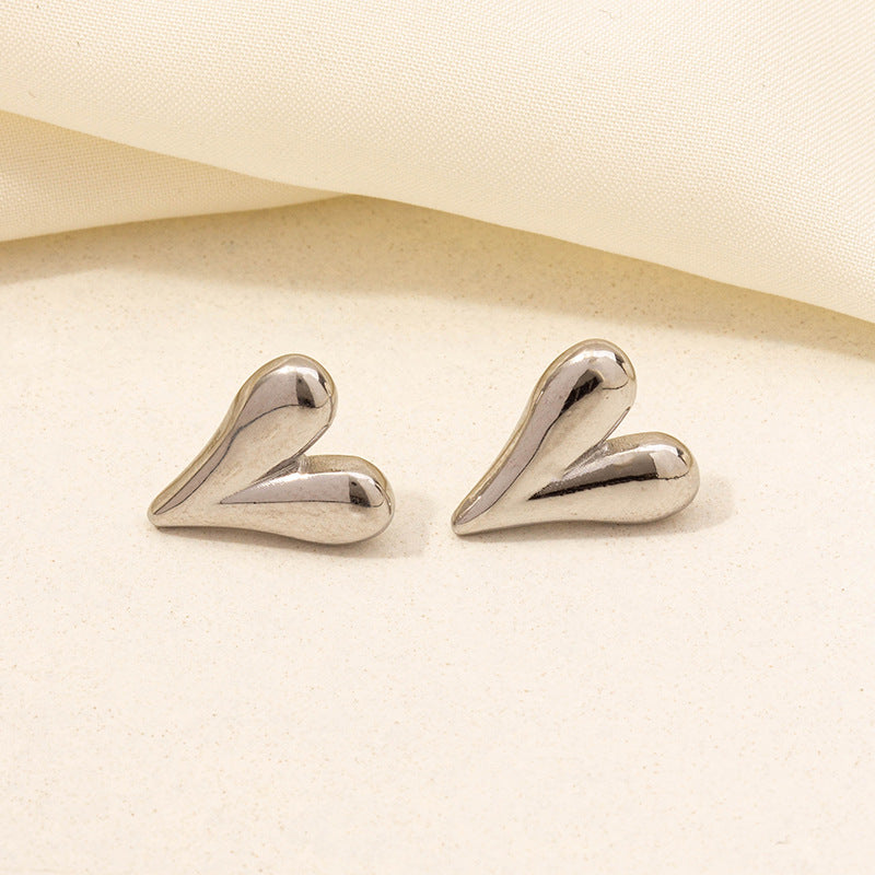 SMALL HEART Earrings