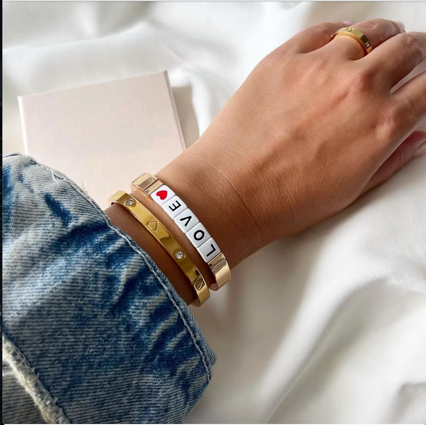GOLD LOVE Bracelet