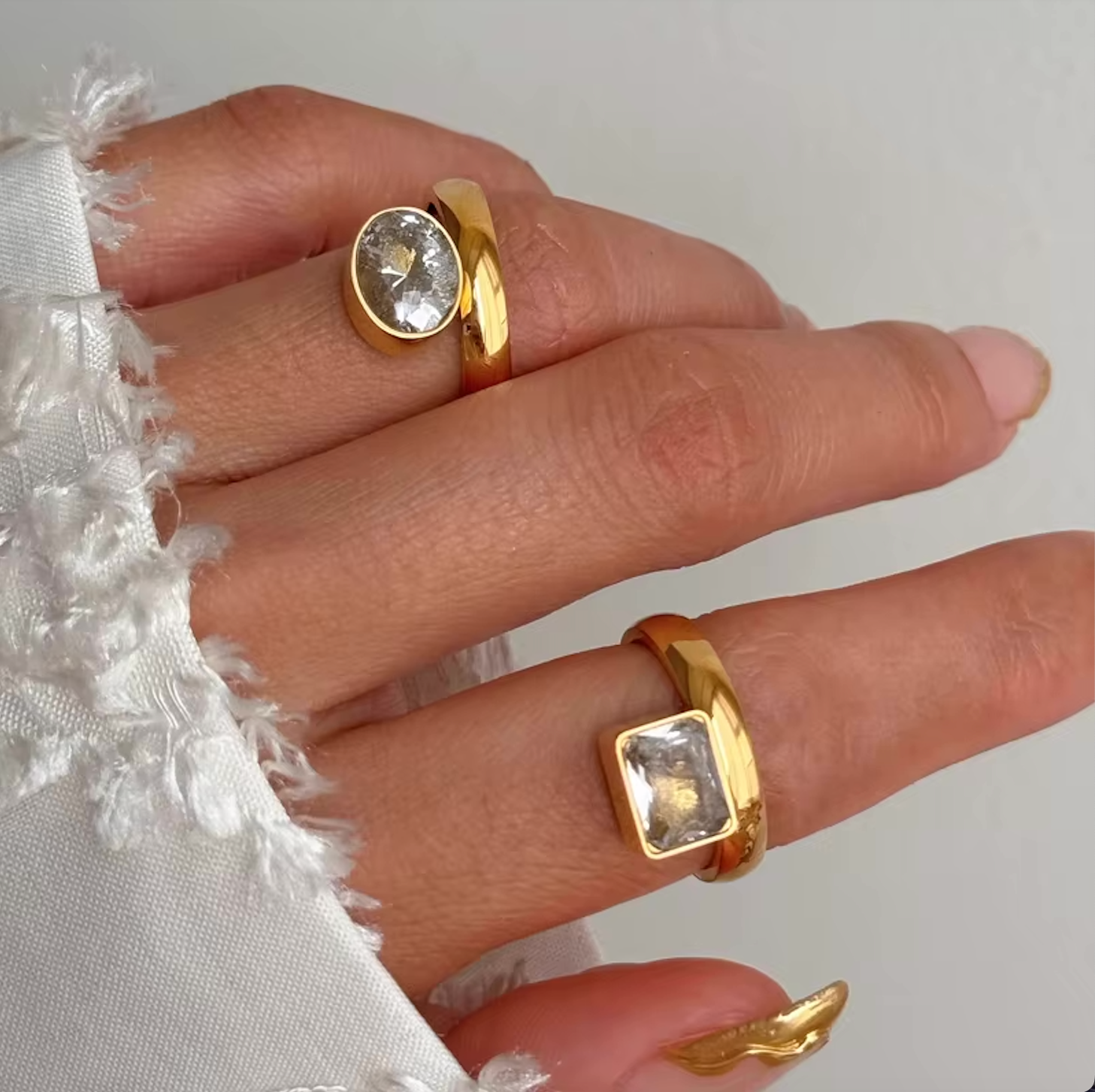 OVAL BRILLIANT or RECTANGULAR BRILLIANT Ring