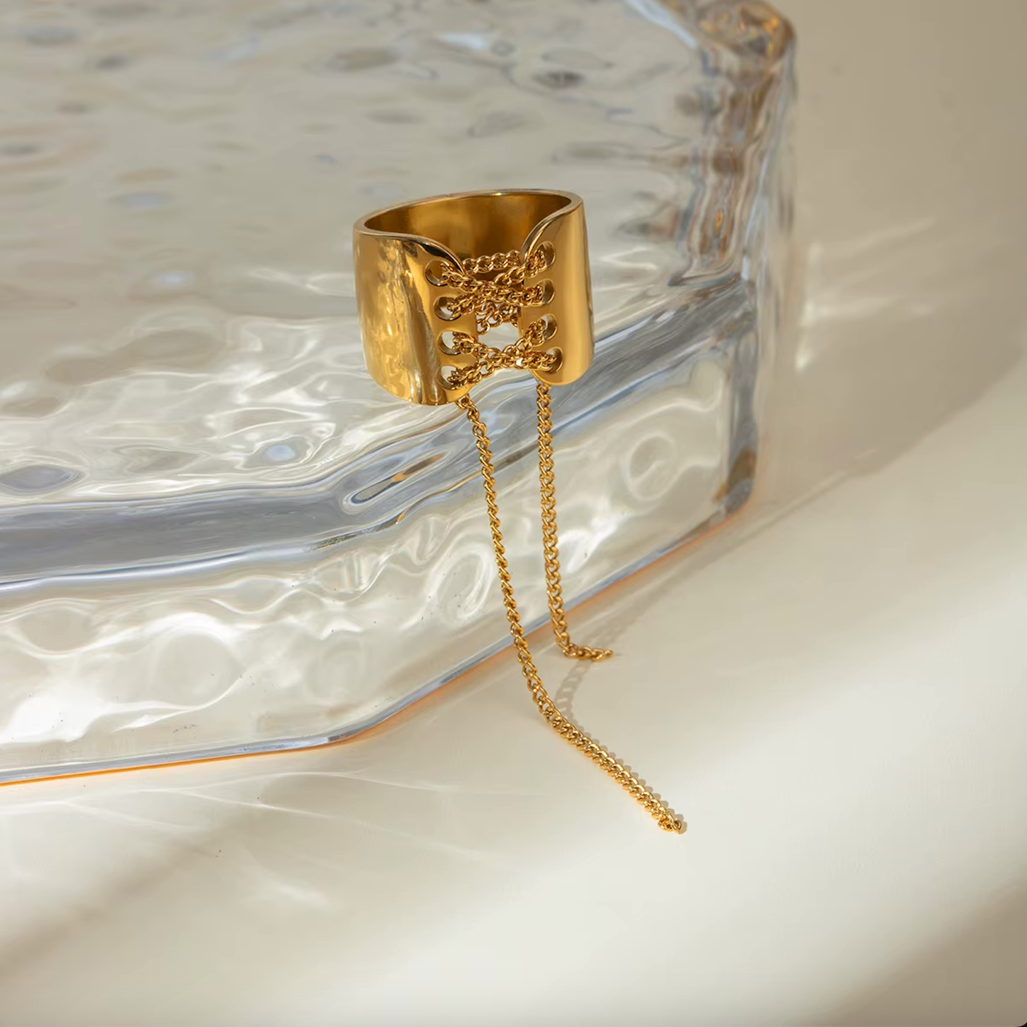 CORSET Ring