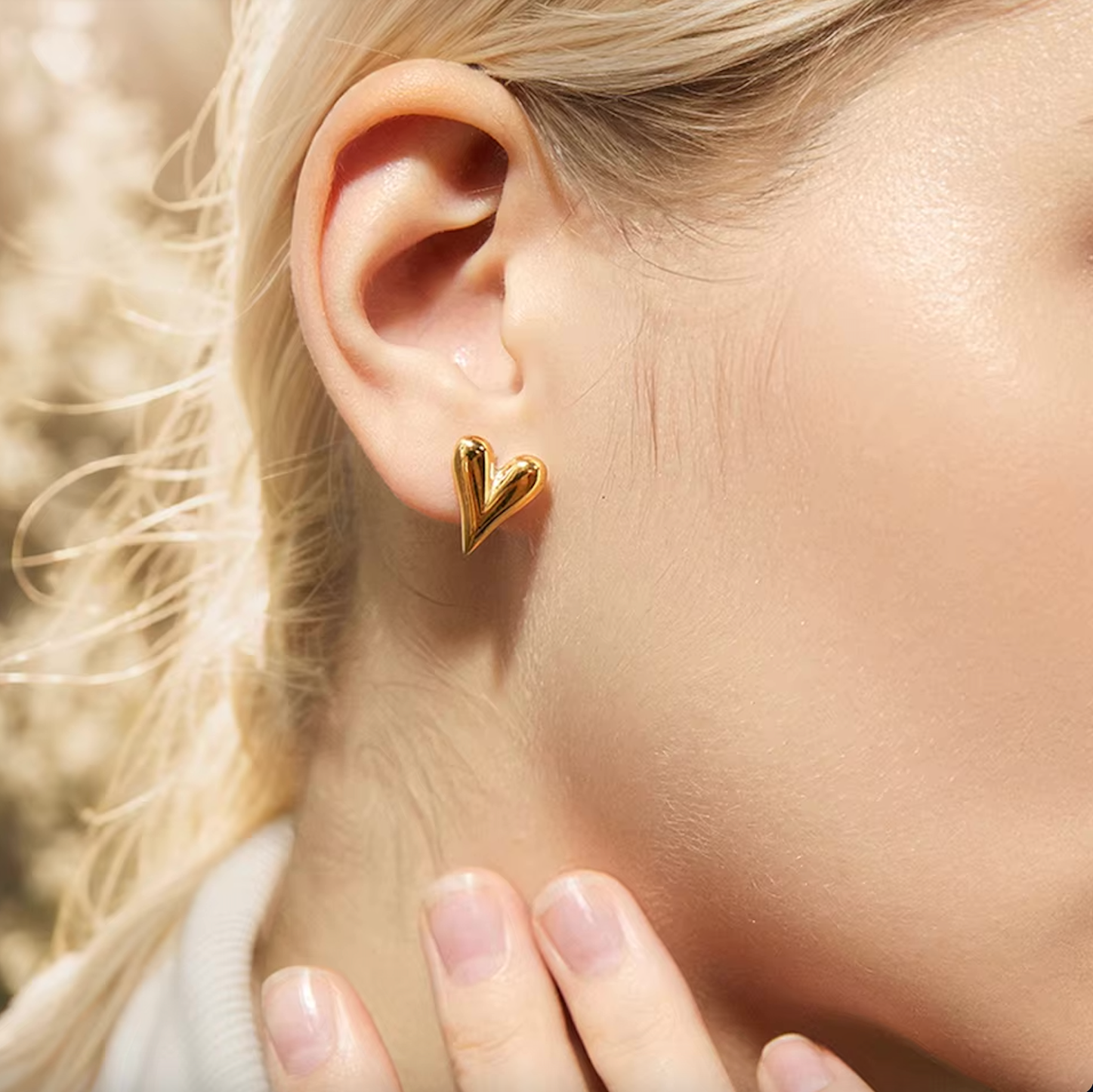 SMALL HEART Earrings