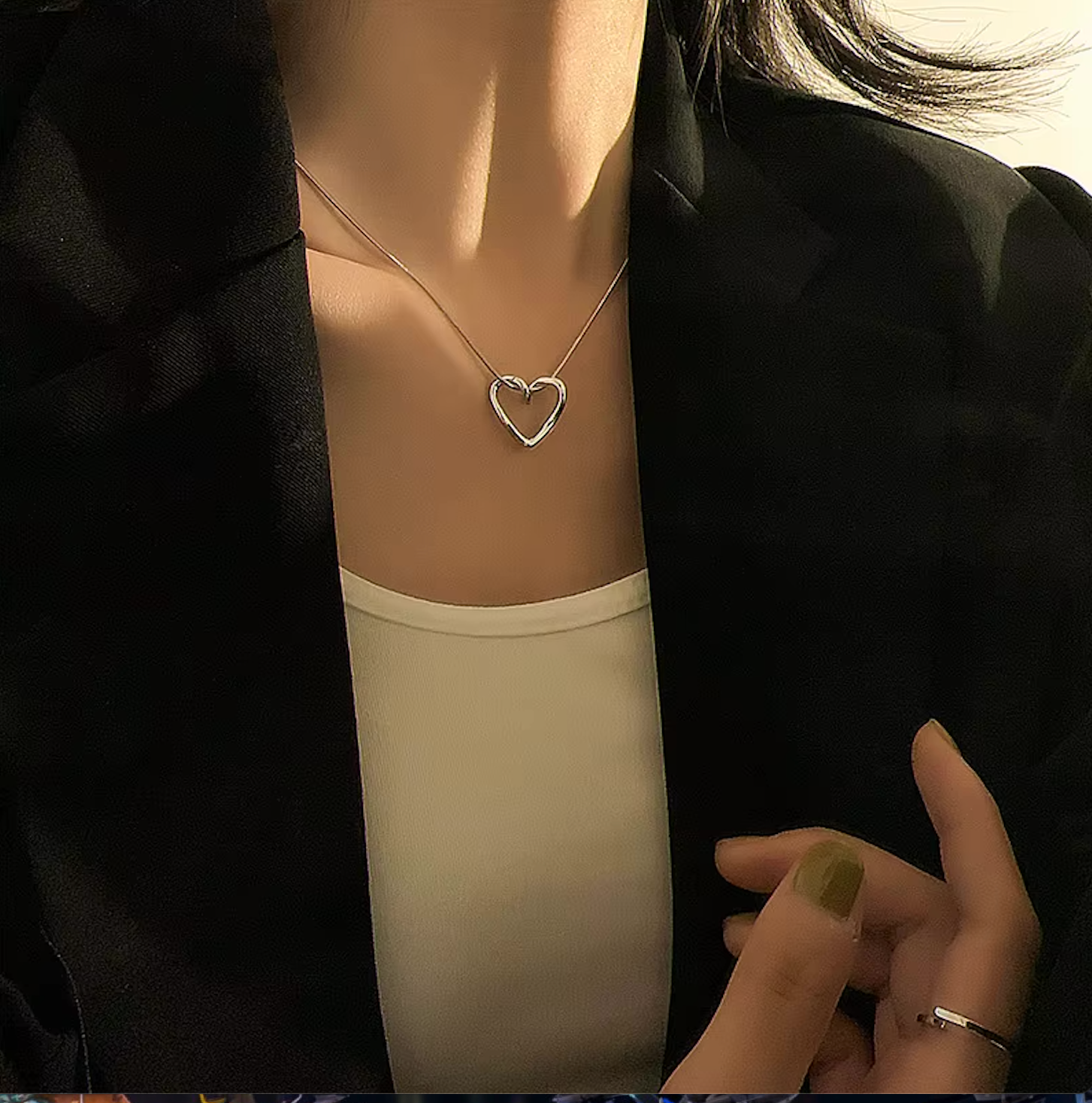 HOLLOW LOVE Necklace