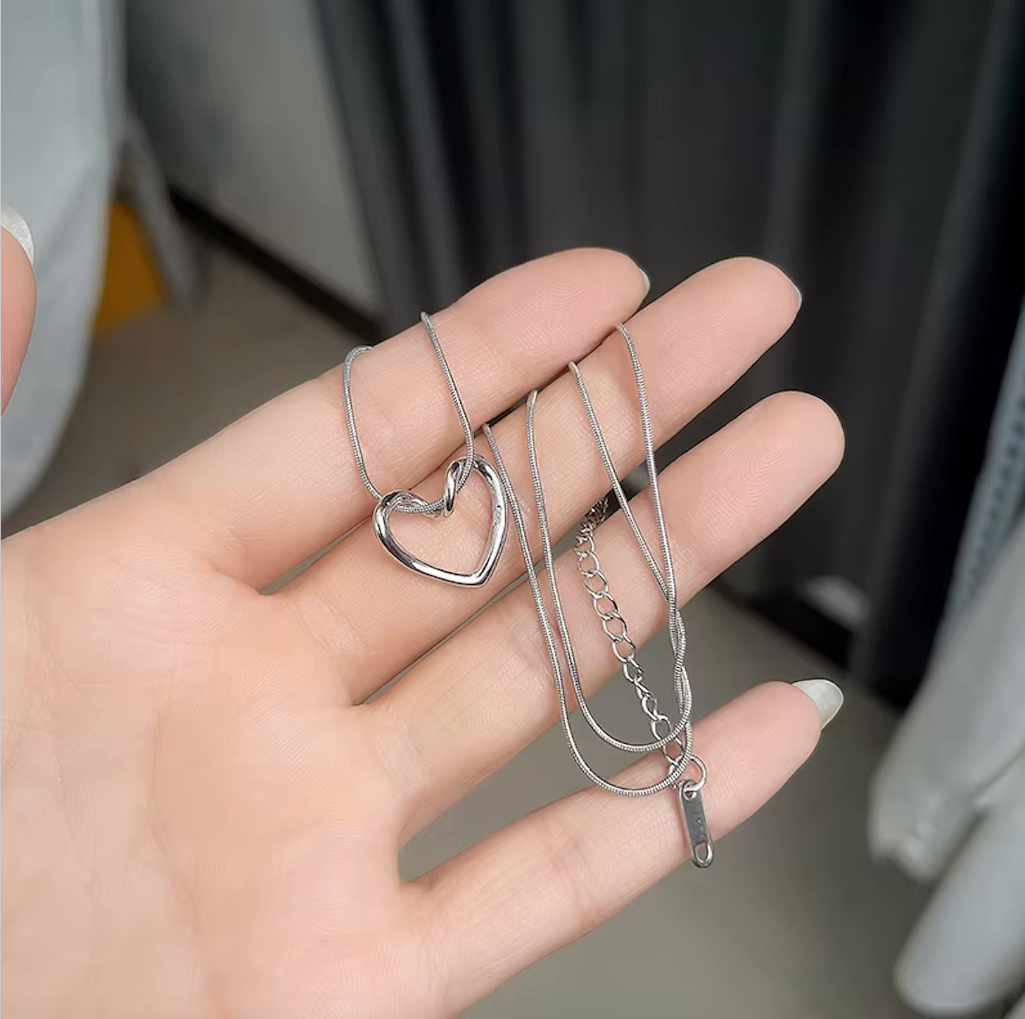 HOLLOW LOVE Necklace