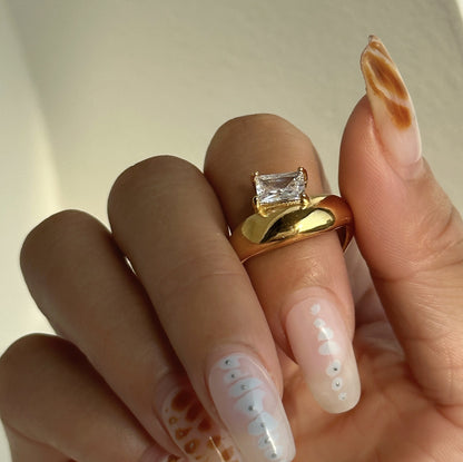 QUEEN Ring