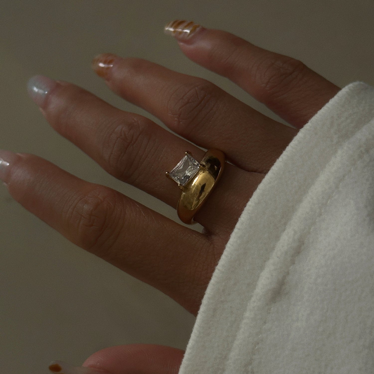 QUEEN Ring