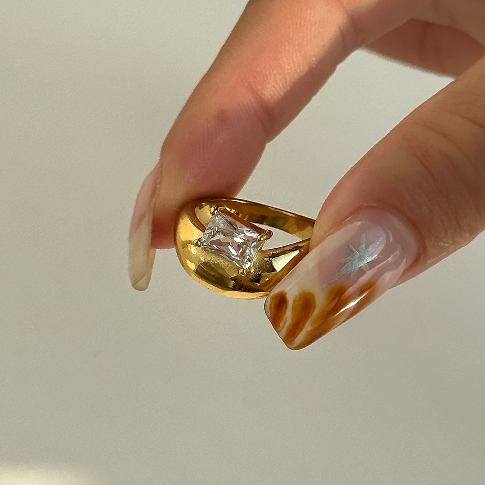QUEEN Ring
